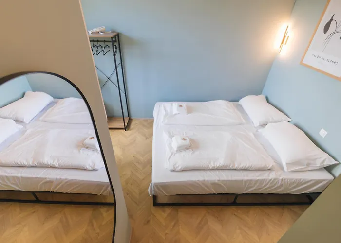 Angeli Room Oasis